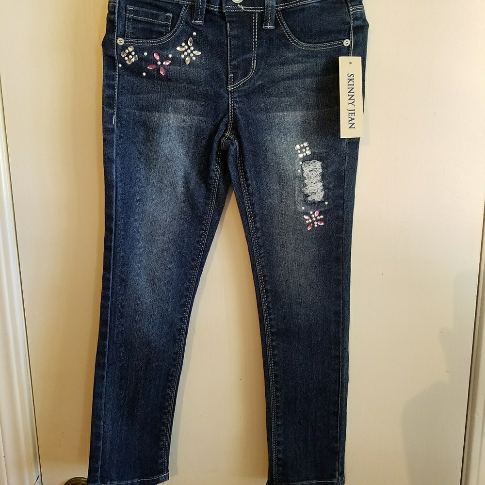 NWT's Squeeze Skinny Jeans